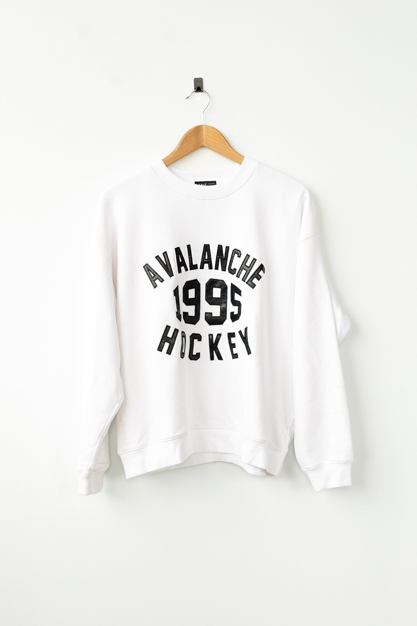 Avalanche Ladies Nostalgic Crew - White